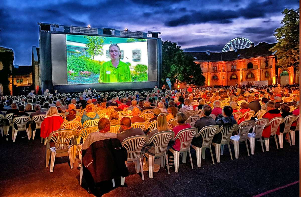 Kassenschlager „Guglhupfgeschwader“: Besucherrekord beim Ludwigsburger Open-Air-Kino