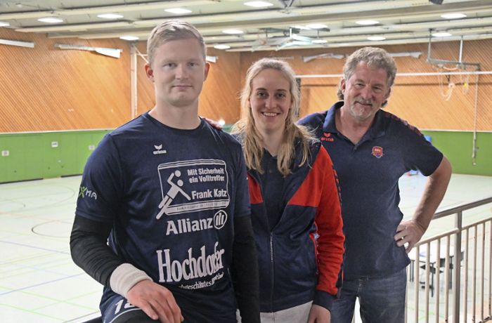 Sportventskalender (Türchen 6): Vater und Sohn Marquardt sowie Casandra Kosmehl von den Handballern der SG H2Ku Herrenberg