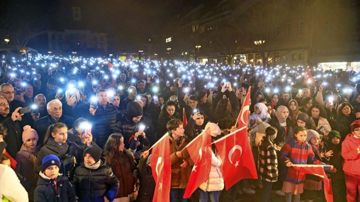 Mitgefühl und Trauer für Erdbebenopfer in Türkei und Syrien