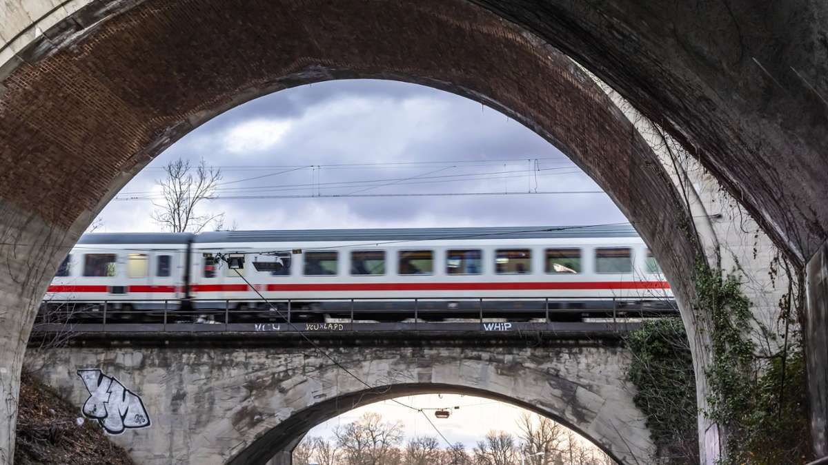 Ausfälle in Baden-Württemberg: Bahnverkehr weitestgehend  stabil – die Lage auf den Schienen