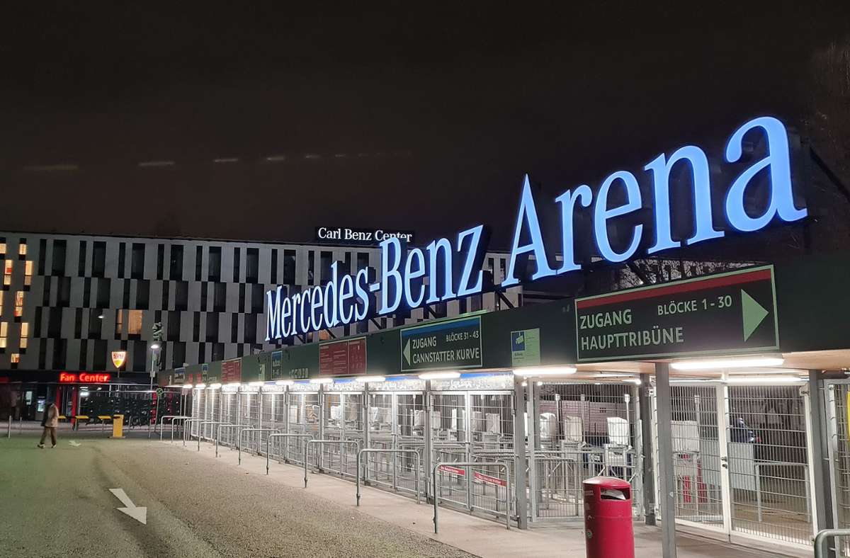 In die Mercedes-Benz-Arena dürfen am Samstag wieder mehr Zuschauer als zuletzt. Foto: Baumann/Hansjürgen Britsch