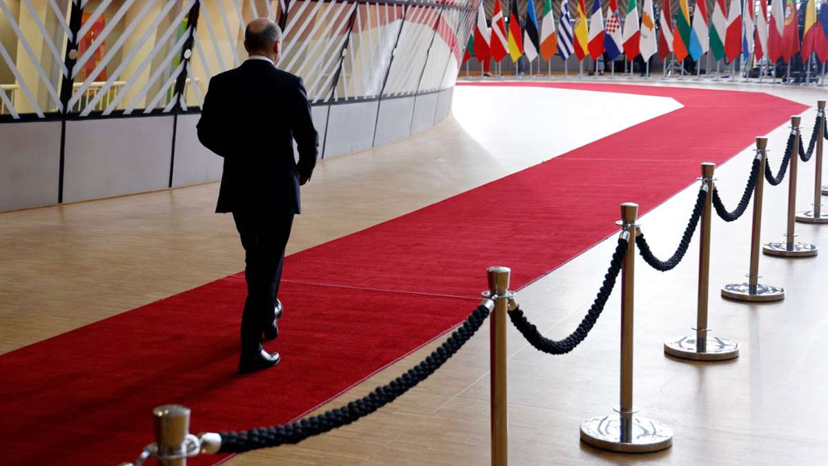 EU-Gipfel in Brüssel: Kanzler Scholz verteidigt die deutsche Haltung