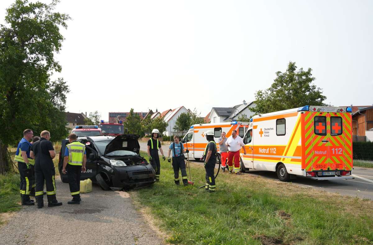 Unfall in Bondorf: Auto überschlägt sich
