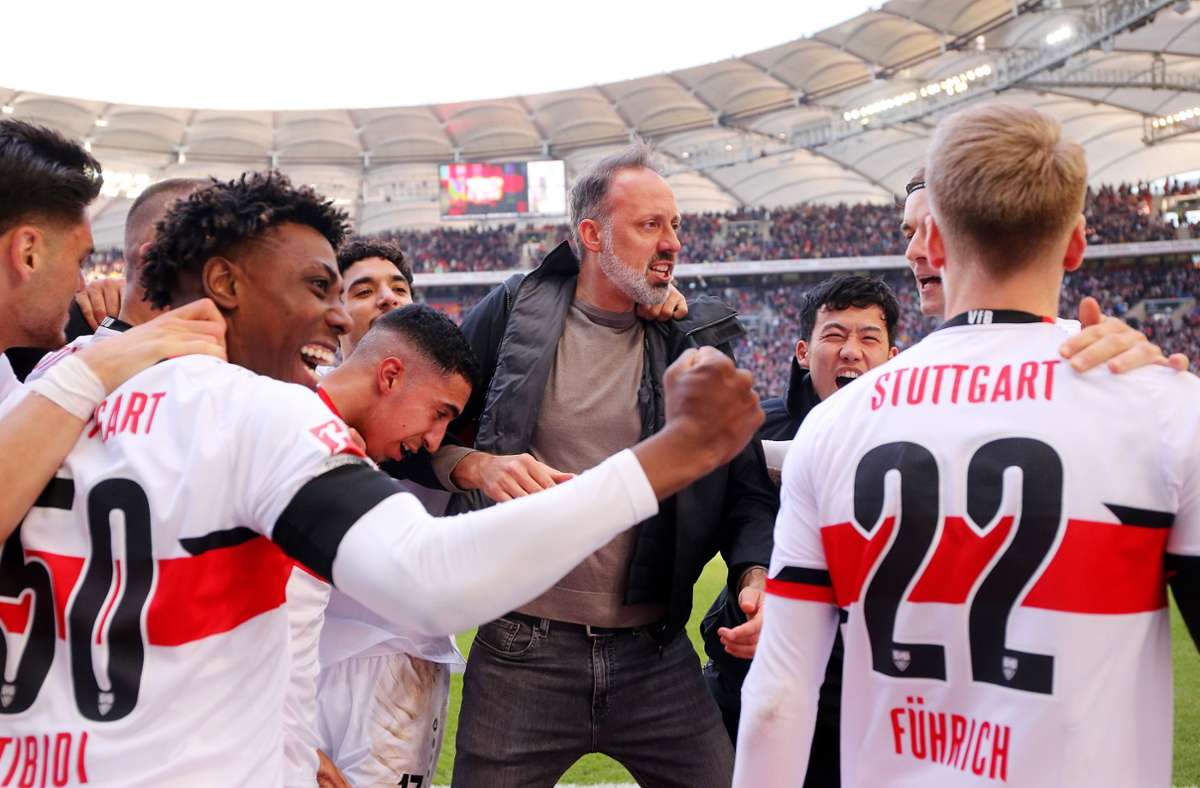 Pellegrino Matarazzo und der VfB Stuttgart hoffen auf den Klassenverbleib.