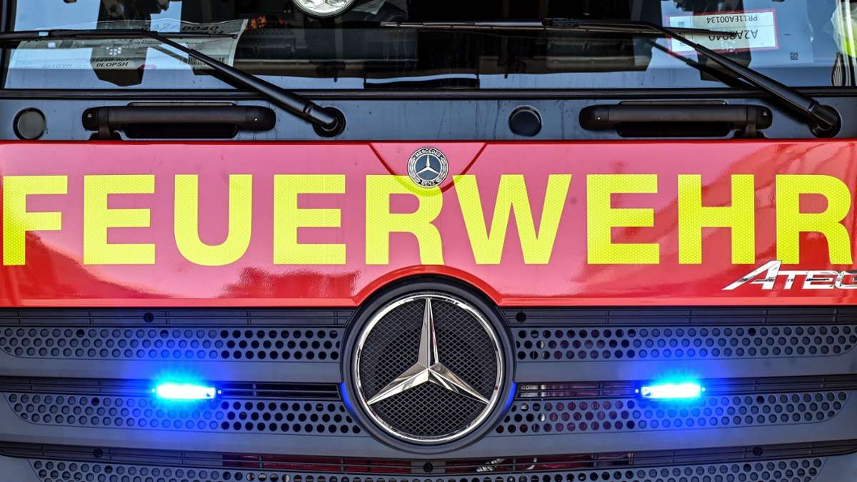 Ludwigsburg: Zwei Verletzte bei Brand in Dachgeschosswohnung