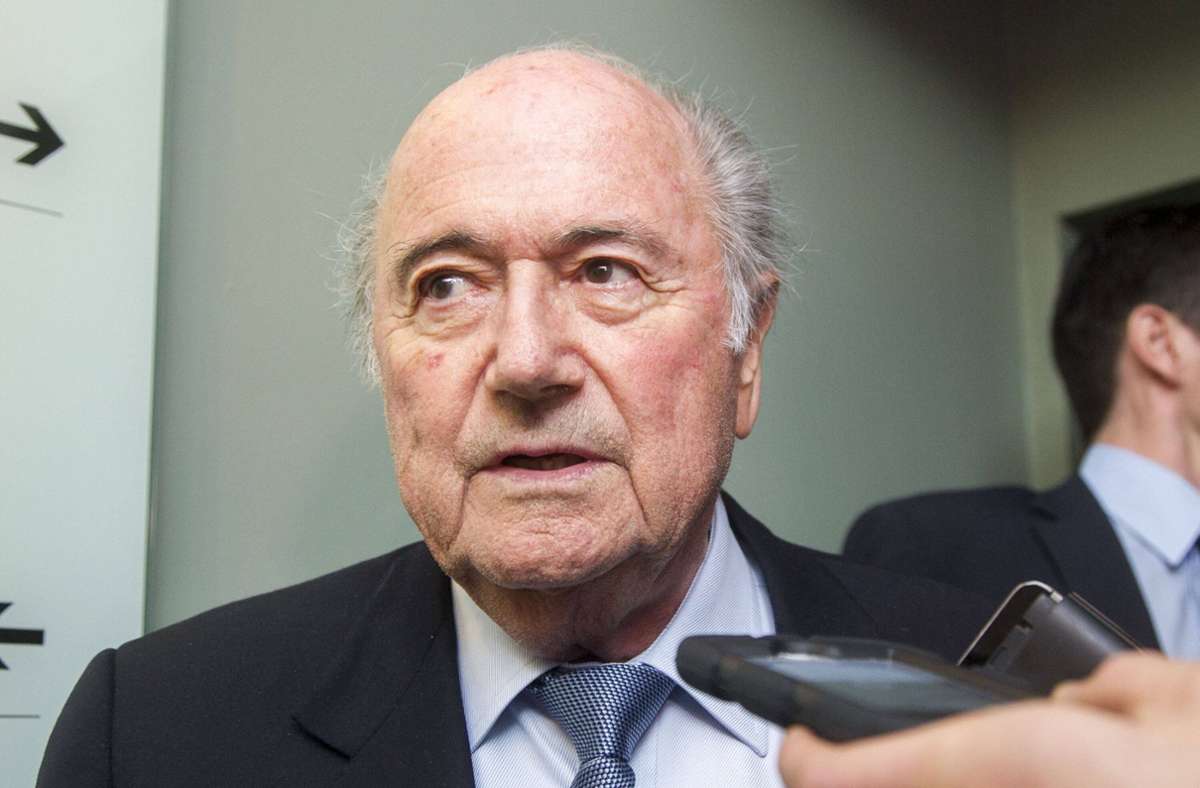Ex-FIFA-Präsident äußert sich: Blatter bezeichnet WM-Vergabe an Katar als „Irrtum“