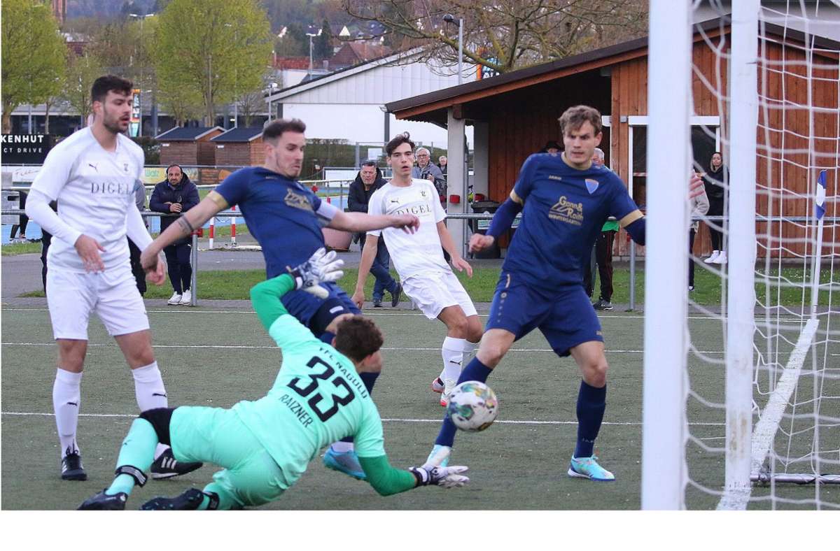 Fußball-Bezirksliga BB/CW: TV Darmsheim übersteht hektische Schlussphase beim Auswärtssieg