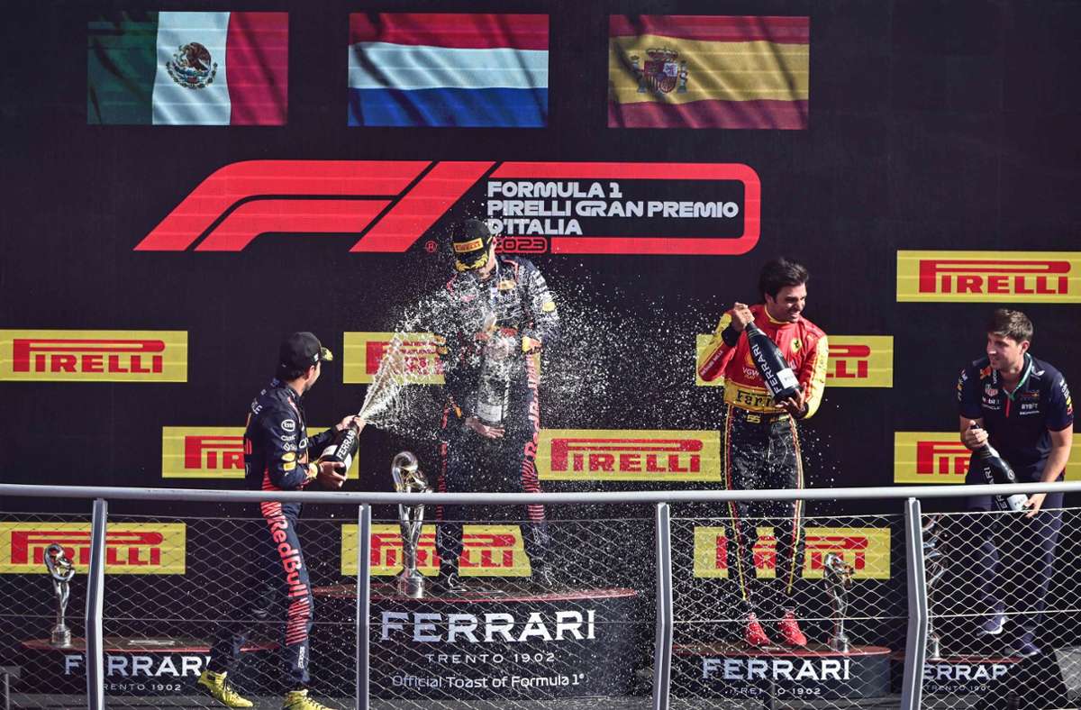 Formel 1: Seriensieger Verstappen rast im Ferrari-Land zum Rekord