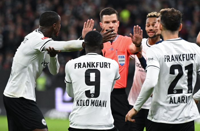Turbulente Frankfurter Tage: Eintracht auch gegen Bochum sieglos