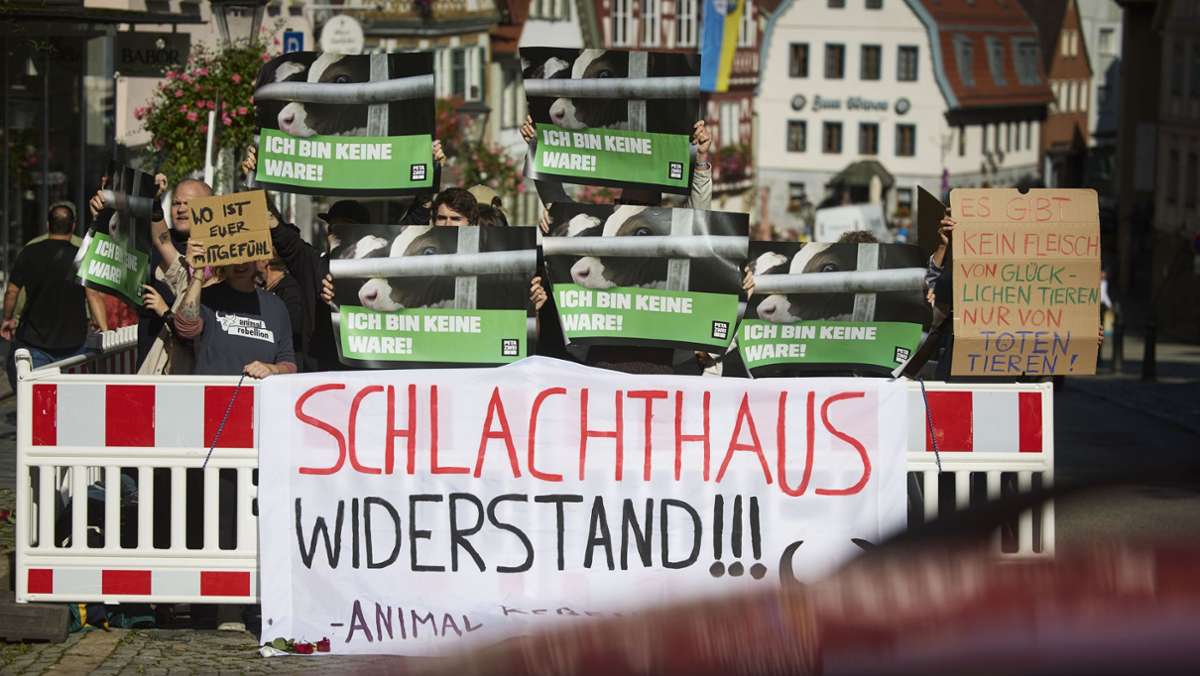 Metzgerei Kühnle in Backnang: Protest gegen „Mord in der Nachbarschaft“