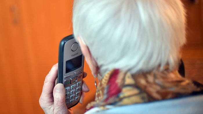 Digitale Hilfe für Ältere: Silbernetz startet Infotelefon in Berlin