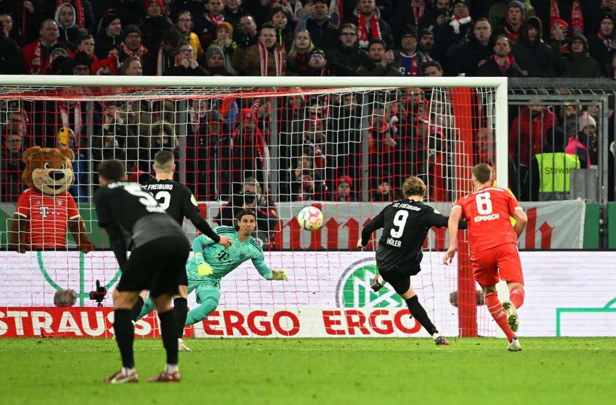 DFB-Pokal: Höler schockt die Bayern – Freiburg gewinnt in München