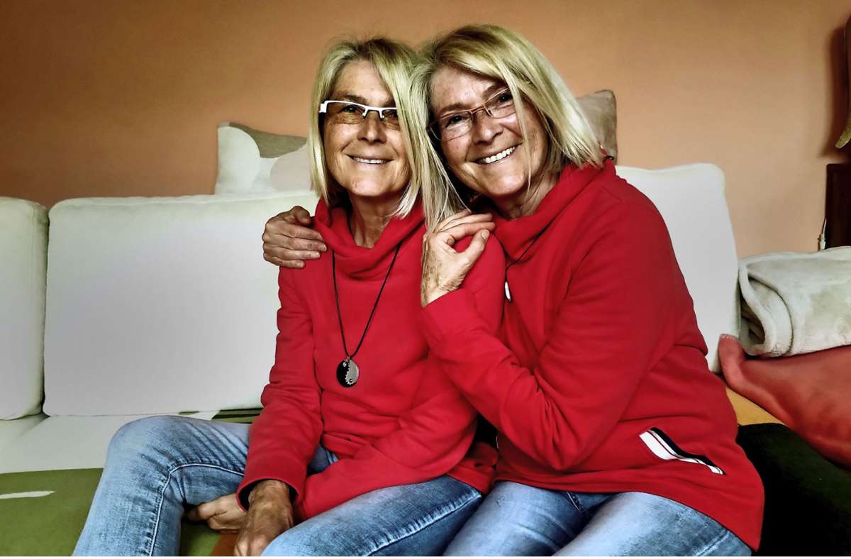 Seit 62 Jahren unzertrennlich: Mary (links) und Gisela Hafner Foto: / Robin Szuttor