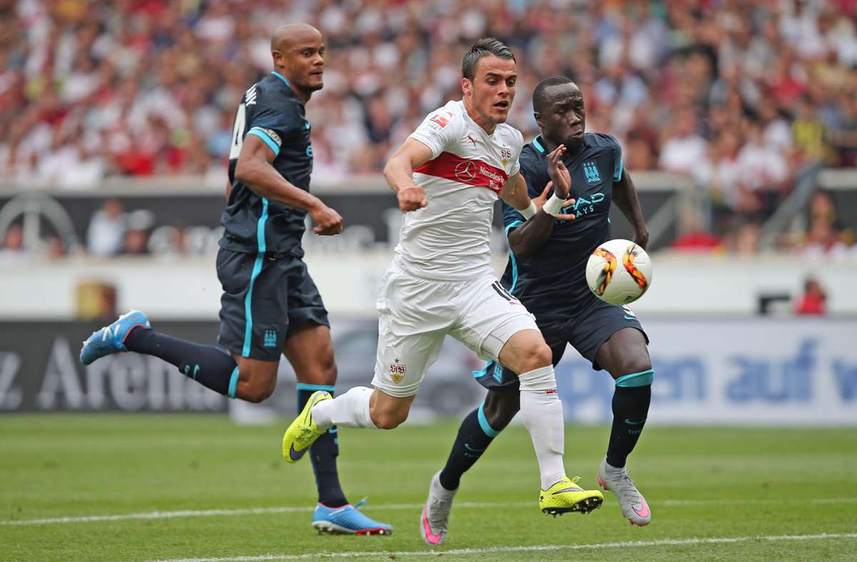 2015 besiegte der VfB mit Filip Kostic Manchester City mit 4:2.