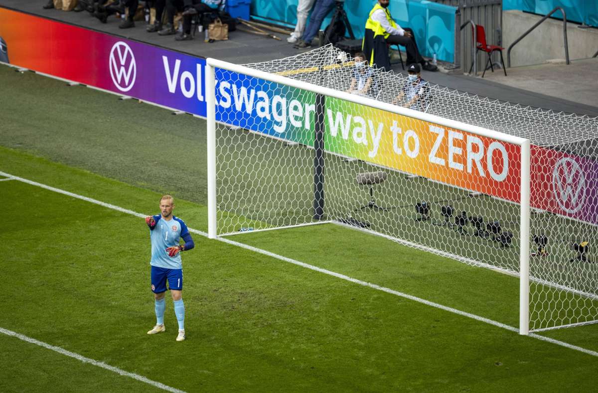 Viertelfinale der EM 2021: UEFA untersagt Regenbogen-Werbebanden in Baku und St. Petersburg