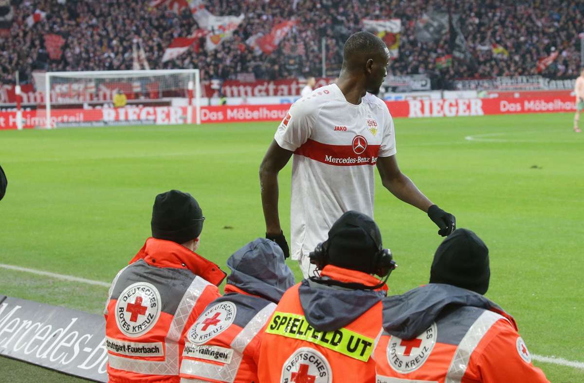 Im Spiel gegen Werder Bremen traten bei Serhou Guirassy Adduktorenprobleme auf. Foto:  Baumann