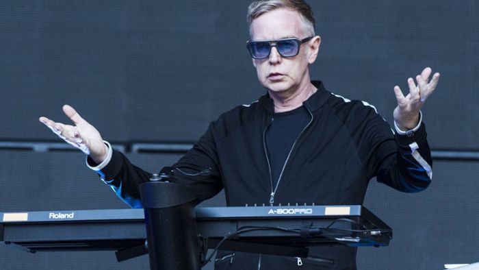 Depeche Modes Mann im Hintergrund