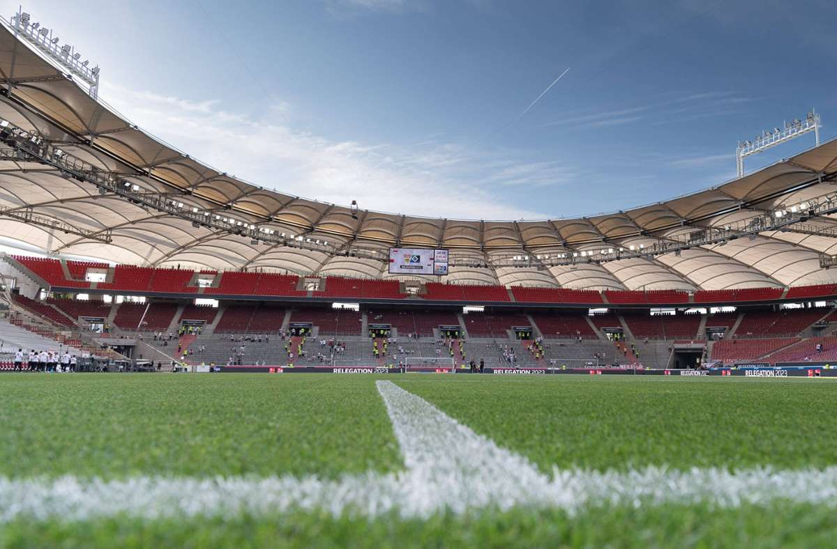 Die Stuttgarter Arena wird bald einen anderen Namen tragen. Unabhängig davon befindet sie sich mitten in einer Umbauphase für die EM 2024. Wir haben alles Wissenswerte zum aktuellen Stand zusammengetragen. Die Namensgeschichte des Stadion findet sich in der Bildergalerie