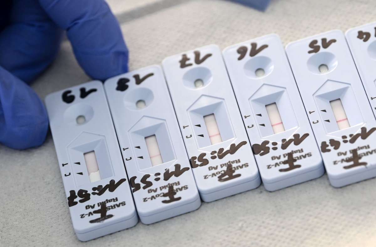 Schnelltests sind nicht so zuverlässig wie PCR-Tests. Foto: dpa/Hendrik Schmidt