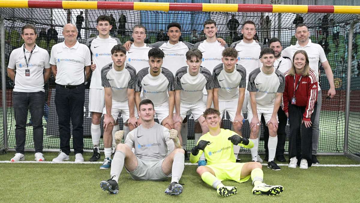 Fußball im Sindelfinger Glaspalast: Beim Junior-Cup-Azubiturnier landet das Werk Sindelfingen auf Rang drei