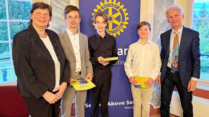 Böblingen: Drei Rotary Clubs zeichnen drei junge Musiker aus
