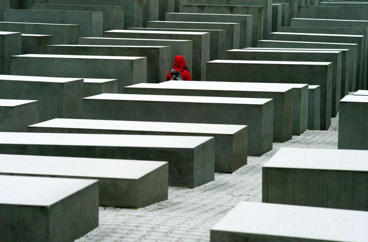 Berlin: Hakenkreuz in Holocaust-Denkmal geritzt