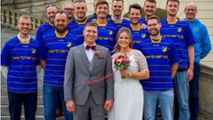 Kicker des TSV Ehningen stehen bei gleich zwei Hochzeiten Spalier