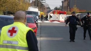 Auto fährt bei Karnevalsveranstaltung in Menschengruppe - sechs Tote