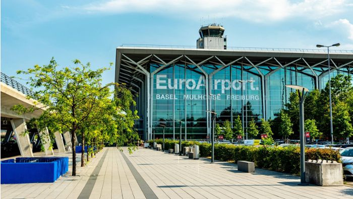 Flughafen Basel Mulhouse Freiburg wegen Bombendrohung gesperrt