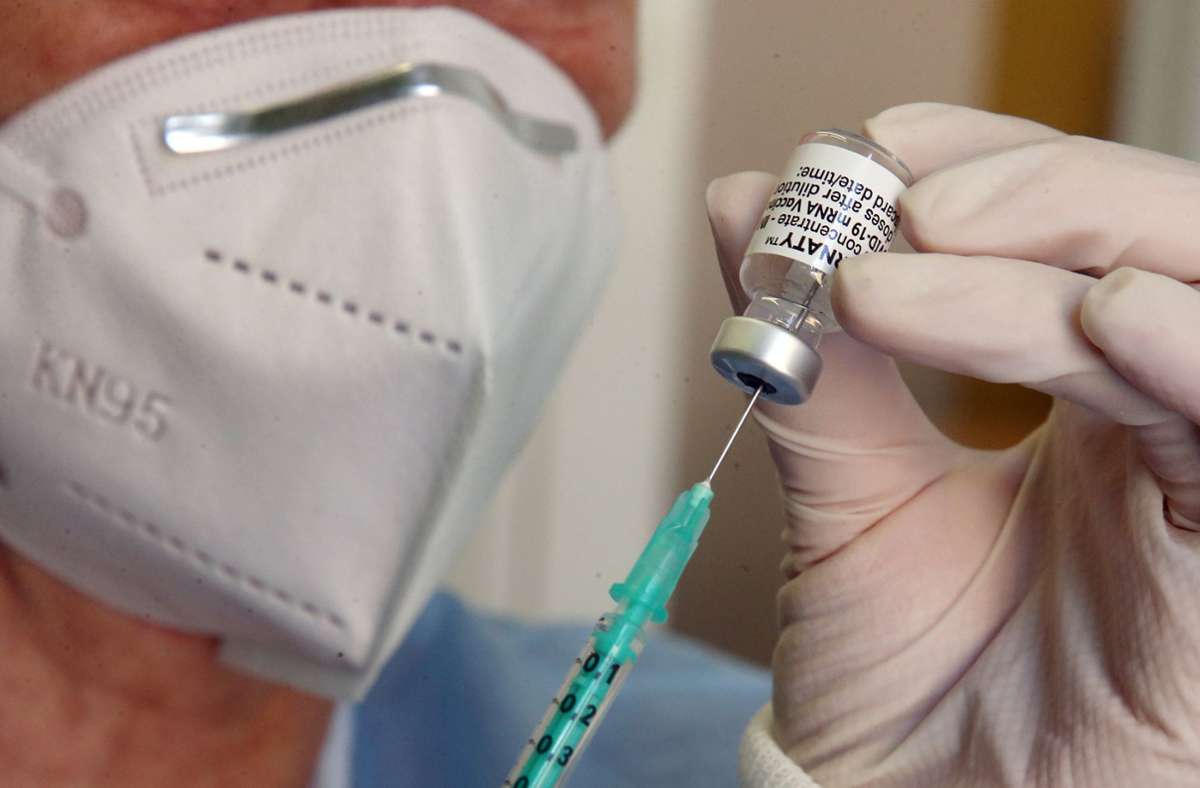 Corona-Impfung im Landkreis Böblingen: Bis zu 50 000 Impfdosen  pro Woche