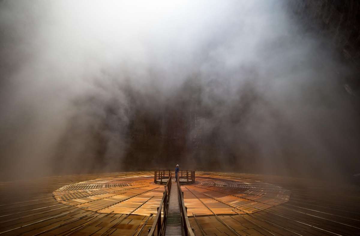 „Inside the Tower“ („Geothermal Power Plant“) in der Toskana, Italien, fotografiert von Fabio Sartori, nominiert in der Kategorie „Interiors“.