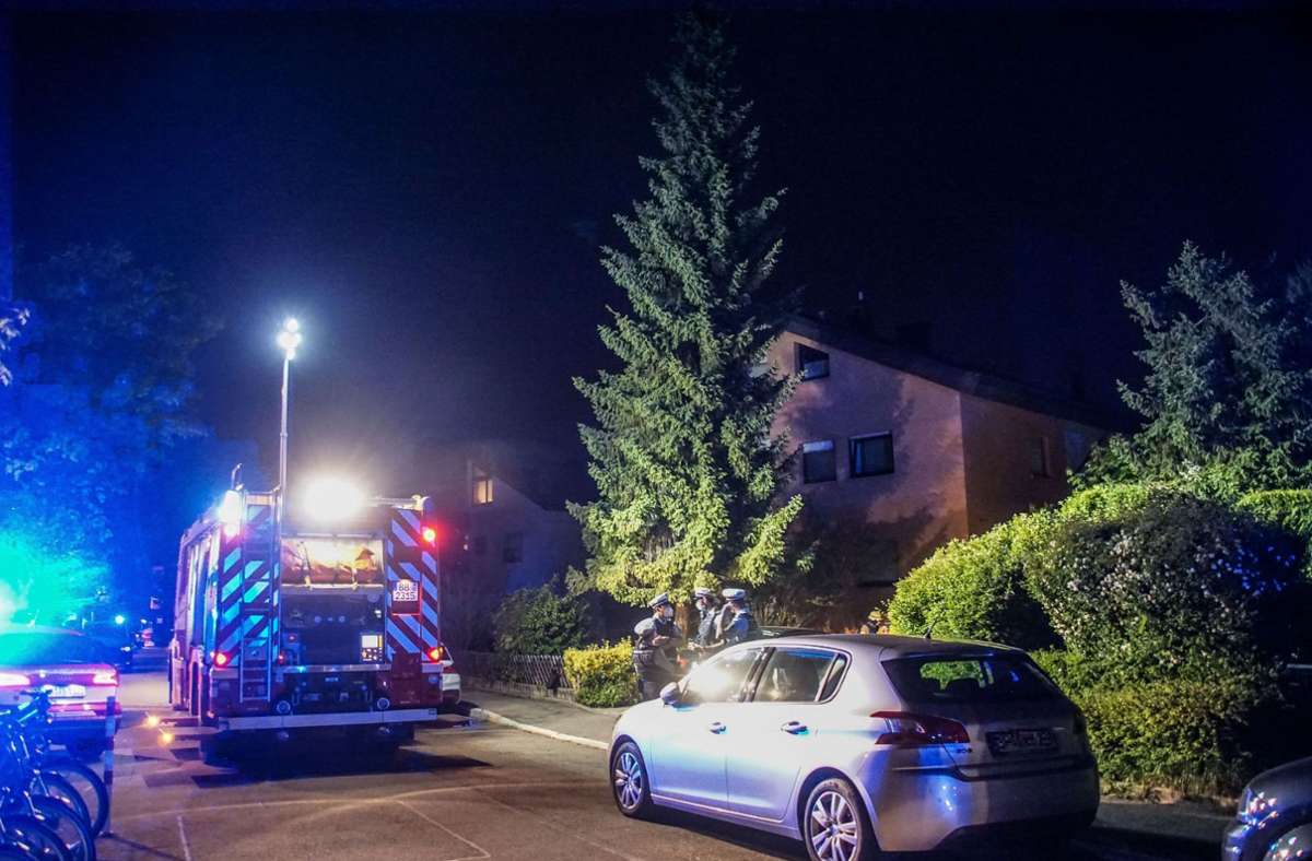 Einsatz in Böblingen: Brand in Mehrfamilienhaus