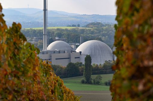 Auch das Atomkraftwerk Neckarwestheim soll bis Mitte April laufen können. (Archivbild) Foto: dpa/Bernd Weißbrod