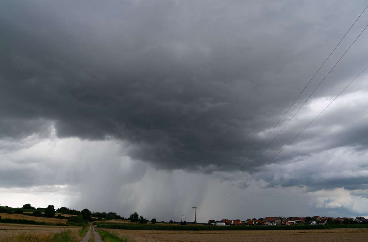 Gewitter, Hagel, Regen: Unwetter ziehen über Deutschland