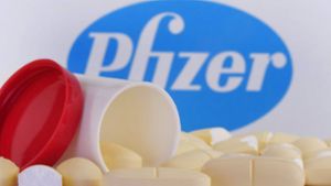EMA gibt grünes Licht für Covid-Pille von Pfizer