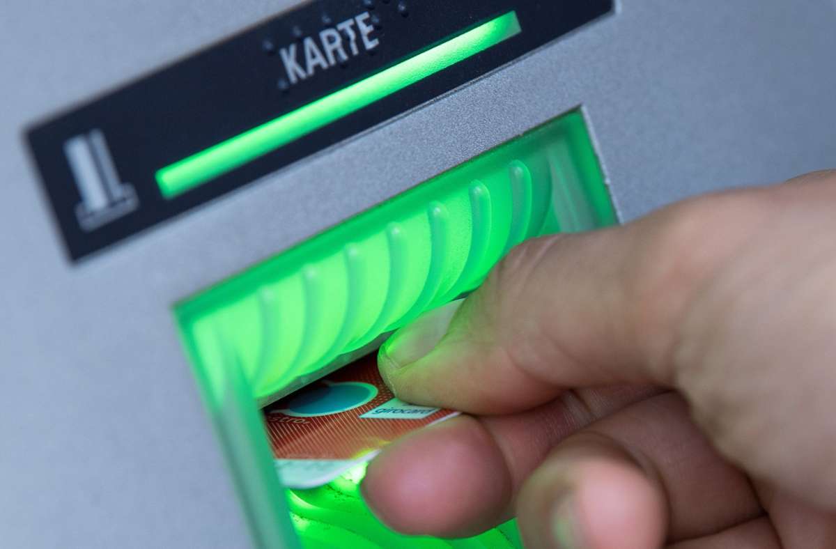 Abbau von Filialen und Automaten: Banken im Land ziehen sich zurück