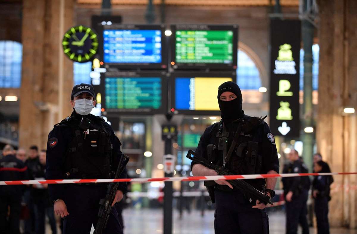 Pariser Nordbahnhof: Messerangreifer verletzt sechs Menschen