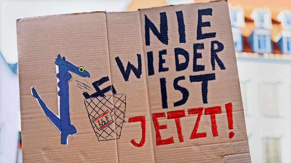 Protest gegen Rechtsextremismus in Filderstadt: Breites Filder-Bündnis bei Demo für Demokratie