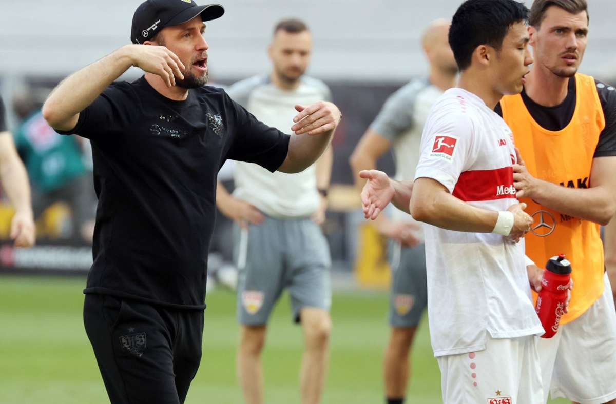 Kämpferisch: Der Stuttgarter Trainer Sebastian Hoeneß richtet den Blick auf die Relegationsspiele.
