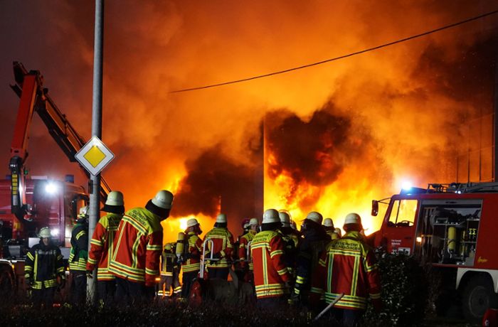 Allmendingen: Brand mit Explosionen – mehrere Feuerwehrleute verletzt