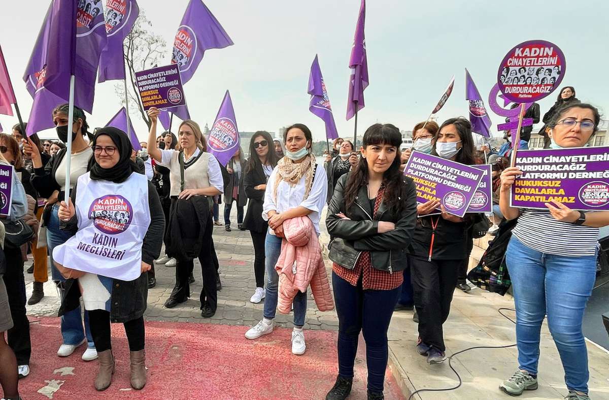 Femizide in der Türkei: Täter kommen oft mit milden Strafen davon