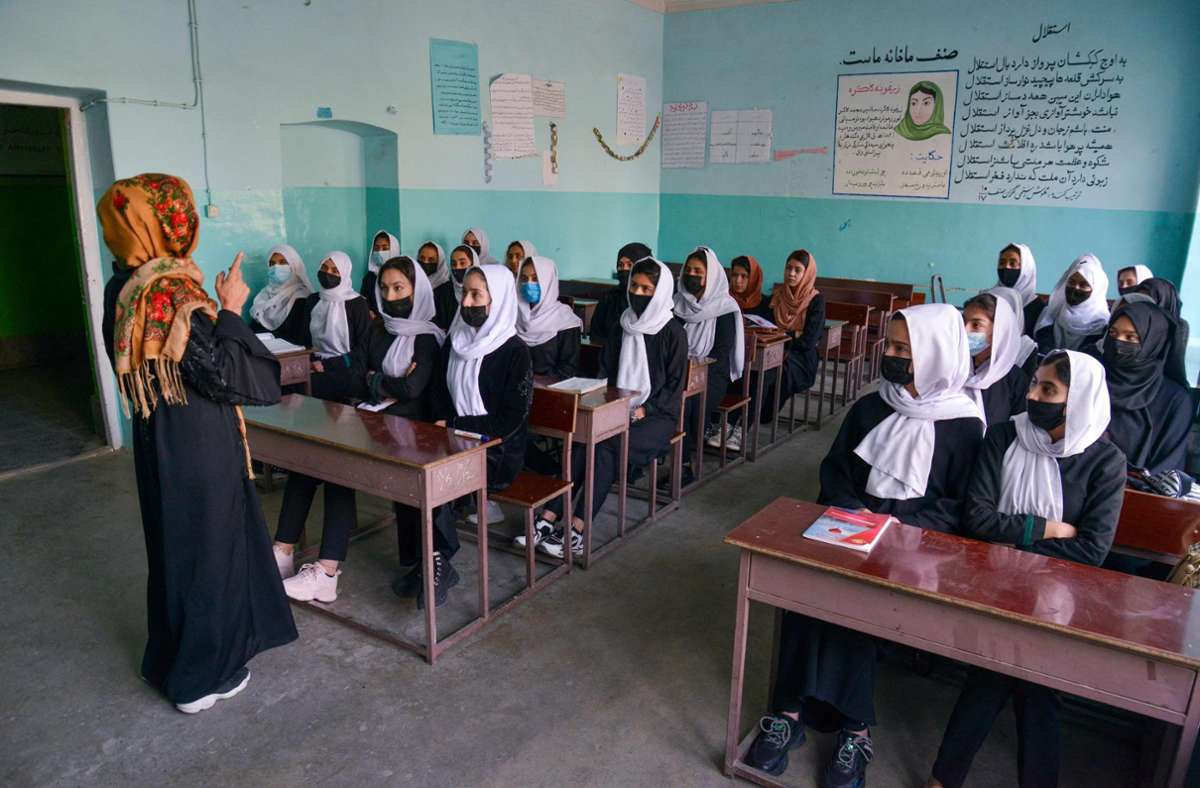 Afghanistan: Taliban schließen Mädchenschulen nach wenigen Stunden wieder