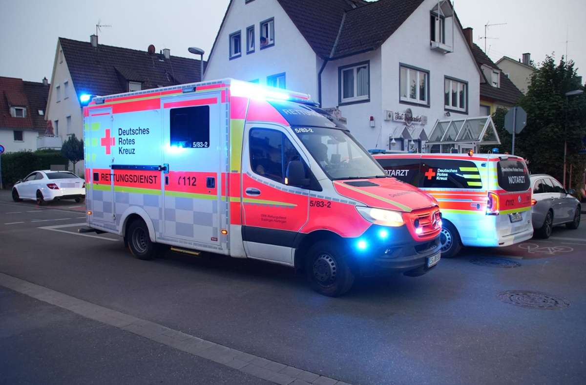 Hubschrauber in Wendlingen im Einsatz: Jugendliche bei Unfall mit gestohlenem Roller schwer verletzt