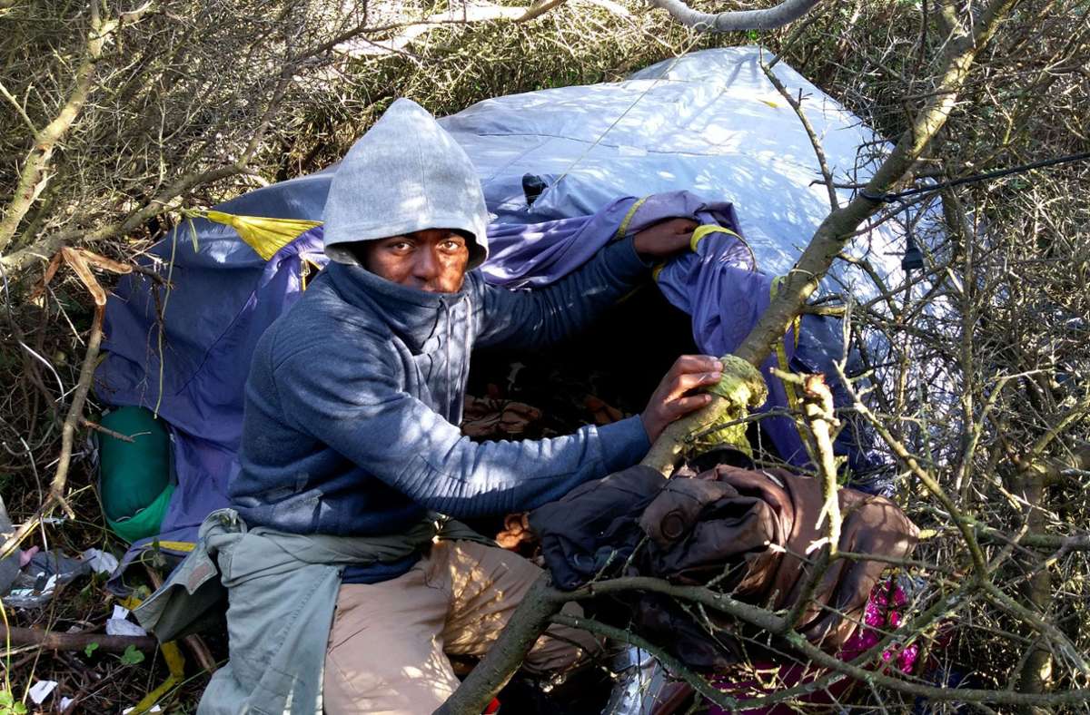 Migranten in Calais: Der gefährliche Sprung über die letzte Hürde