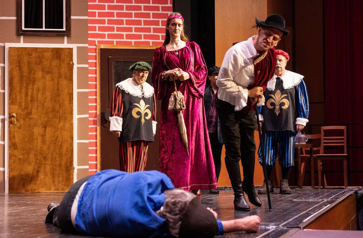 Theateragenden Holzgerlingen: Shakespeare auf der Bühne der Stadthalle