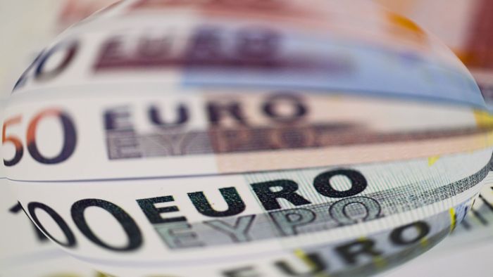 Senior verliert 900 Euro – ehrliche Finderin rettet Urlaub