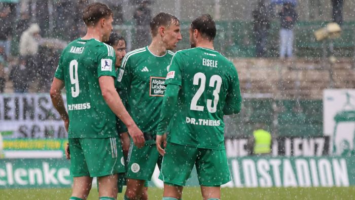 News zu den Stuttgarter Kickers: Trotz Dauerregen: Spiel in Homburg nicht in Gefahr