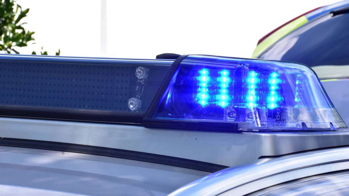 Unfall in Bayern: Zehnjähriger fällt aus fahrendem Schulbus