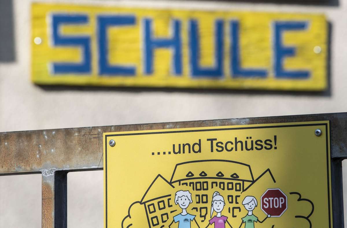 Karlsruher Urteil zu Schulschließungen: Kläger vermissen Klarheit