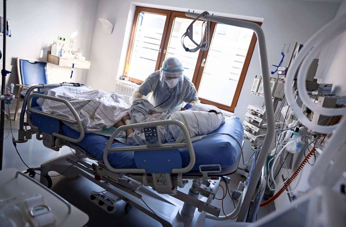 Die Lage in den RKH-Krankenhäusern: Personalausfälle plagen alle  Kliniken im Kreis